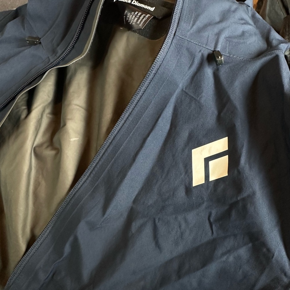 Black Diamond Liquid Point Gore-tex Shell - Navy - XS - Picture 6 of 6